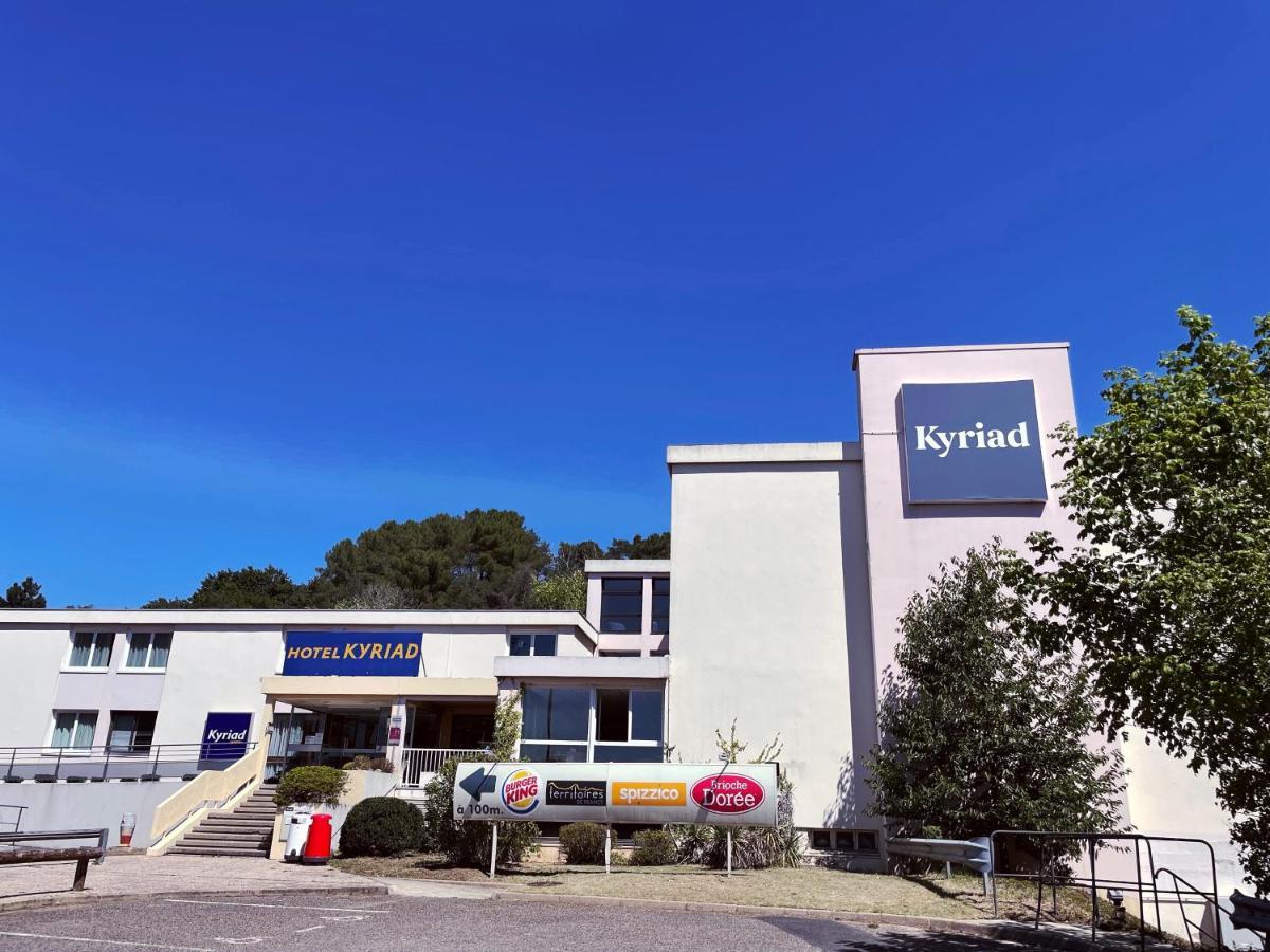 Kyriad Nemours Exterior photo