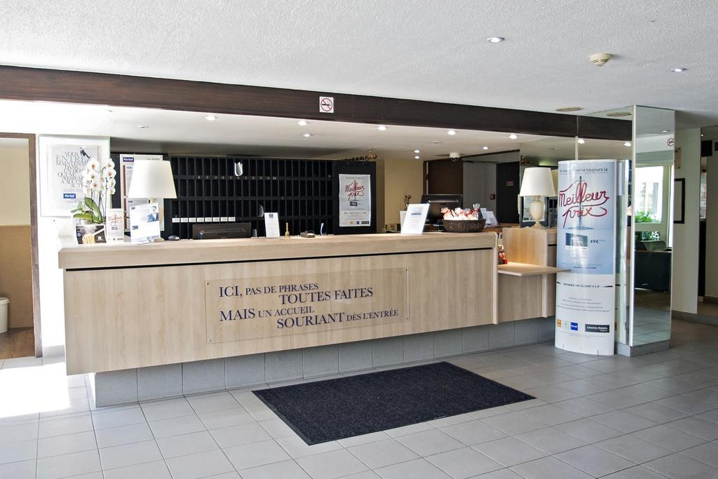 Kyriad Nemours Exterior photo